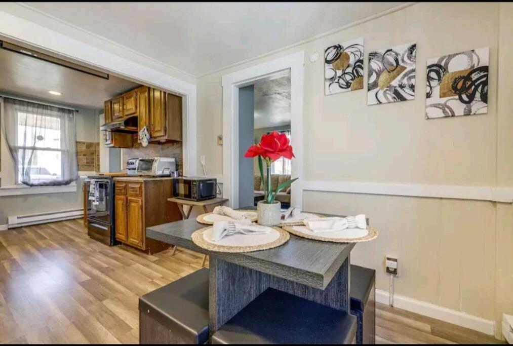 Comfortable Home Away From Home East Hartford Eksteriør bilde